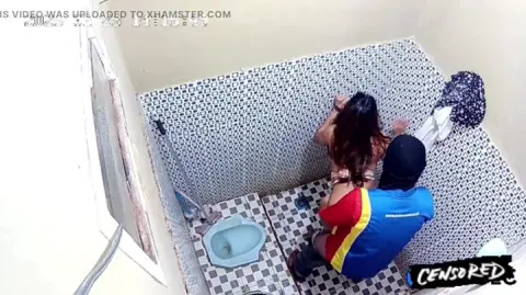 Skandal Karyawan Indomaret Ngewe Di Kamar Mandi