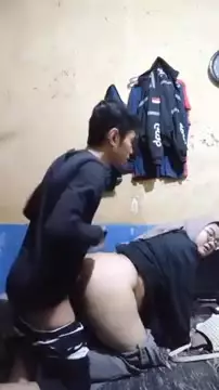 Ngewe Ayang Hijab Semok Bokong Gede Dikosan xJilbab