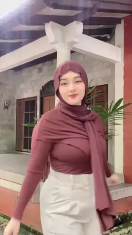 Izza Fadilah VC 8