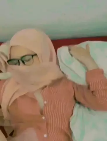 04 PUTRI
