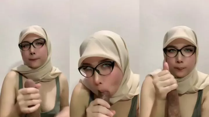 13 Hijab Cantik Ngelayanin Suami Temen, Beautiful Hijab Girl Serving Her Friends Husband   Pornhub Com   DoodStream