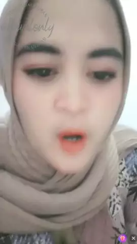 tania hijab ML Full