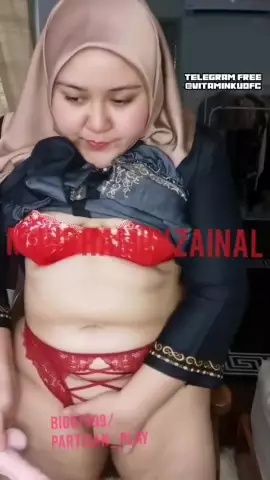 09 mbak penjual kebaya hitam
