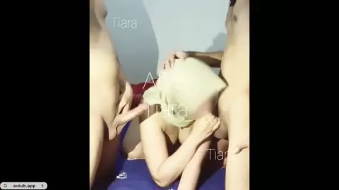 Jilbab Tiara Ngewe Threesome