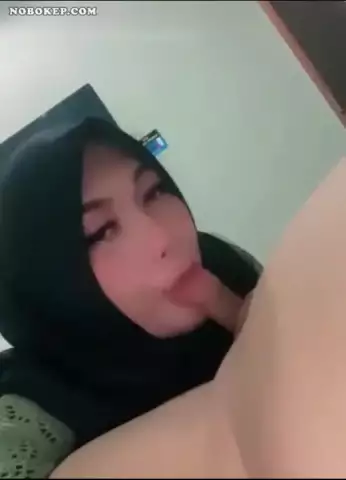 Jilbab pandai nyepong