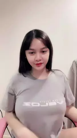 Angeline Host Cecan Nih Remas Puting Susu FACECROT