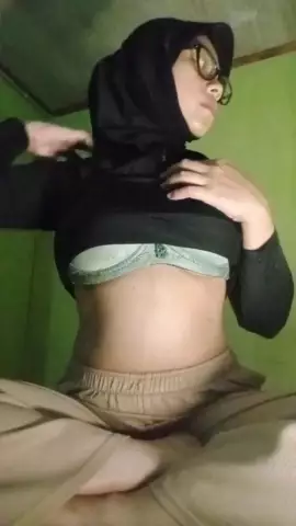 Sarah Hijab 13