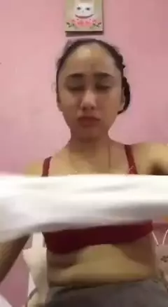 Lepas hijab lepas baju lepas BH lepas celana lepas sempak terus full kebuka semua CEKYA HIJAB