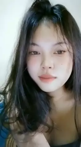 CIYA bibirnya menggoda jadi pengen kecot