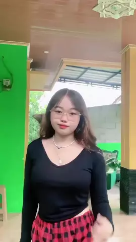 Putri TT 14