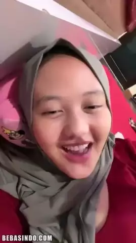 Bokep Indo Hijab Binal Live Nyepong Kontol 1