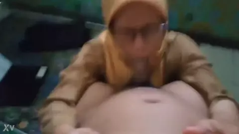 ABG Jilbab Ngewe Sampai Basah Kuyup Kontol Disikat Habis!