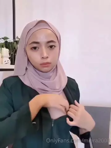 Hijab menikmati banget