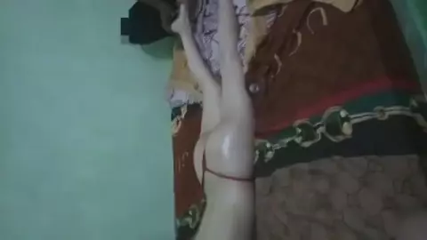 BJ MANTAP! Istri Binal Ngocok Kont*l Suami Sampe M*m*!