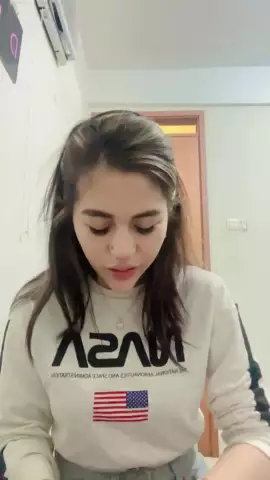 Diva Siregar Insta Live   06 16