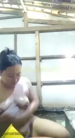 stw tante berani telanjang demi selingkuhan 8