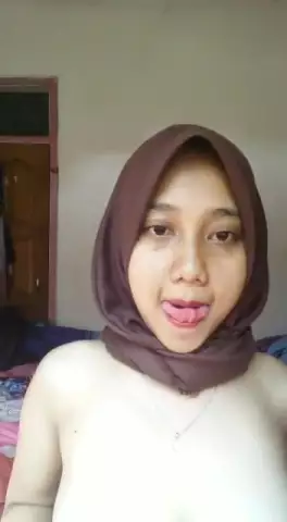 Kiki Hijab 3