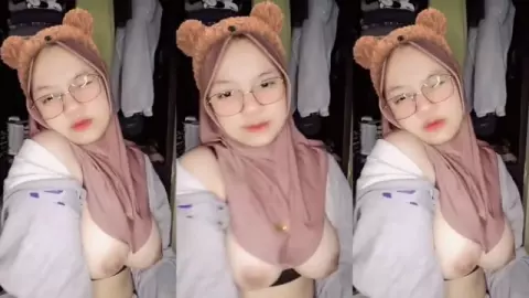 Fitri (9) Ngangkang Basah Bocah Ingusan Dijebol Sampai Crott!