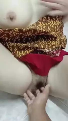 Tante Lagi Masak Dirayu Ngentot