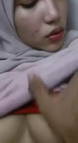 nyusu di toket hijab