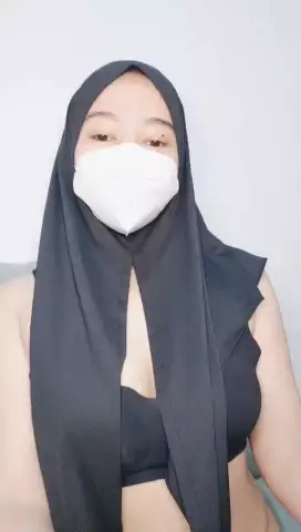 caca hijab colmek 68
