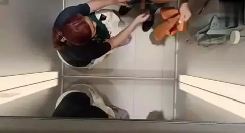 Abg Indo Sepong di ruang ganti