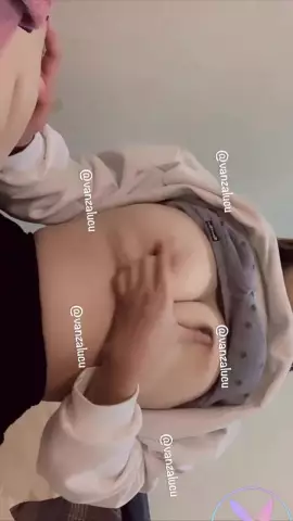 Carla Vanzalucu 12