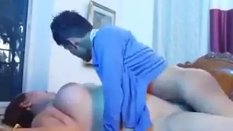 Kontol Badai India Cewek Entot Brondong Crott Sampai Minta Lagi!