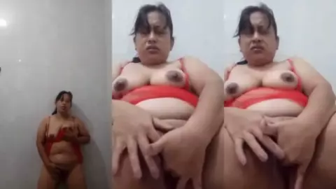 Kontol Gede Nyelup Dalam Memek Basah!