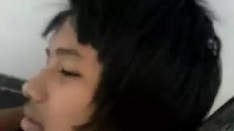 Kontol PNS Ngamuk! Crotan Gede di Bibir & Memek Basah!