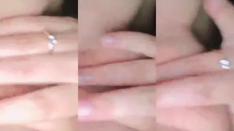 Laras Ngocok Kontol Si Gadis Pemersatu Bangsa Bikin Crott Terus!