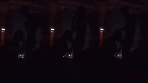 Laras si Binal Bikin Kontol Keras! Ngentot Sampai Nangis!