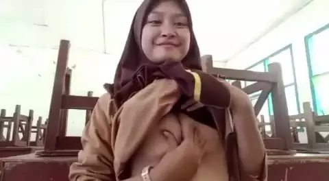 Bokep Abg Pramuka Hijab Remas Susu Avtube   10 05 061310