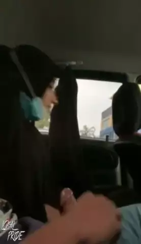Rianti Hijab ML Di Mobil