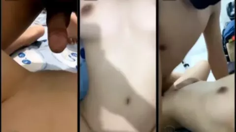 Pake Headset Dengerin Desahannya