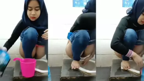 MATA MATAIN ABG INDOM**T KENCING G SPOTNYA KELIHATAN JELAS!