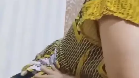 MEMEK GEDE NON HIJAB! ABG NGENTOT SP*RTAN DI RANJANG! WAJIB TONTON!