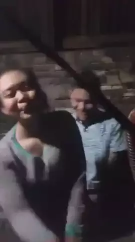 Kakak adik didapur