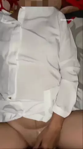 Request kemeja putih P1