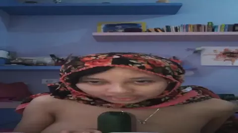 UmyProblm's Twitter Tease Bocah ABG Nakal Pamer Kont*l & Memek Basah!