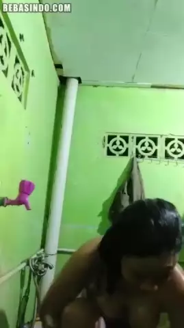 Bokep Indo Siswi SMP Mandi Disebar Pacar 5 BOKEPSIN