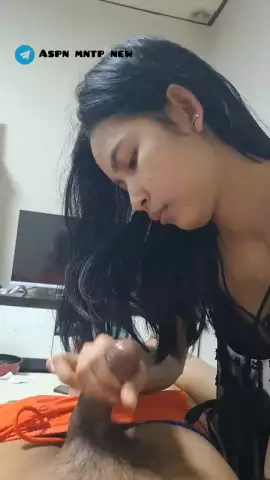 Istri Muda Handjob Crot
