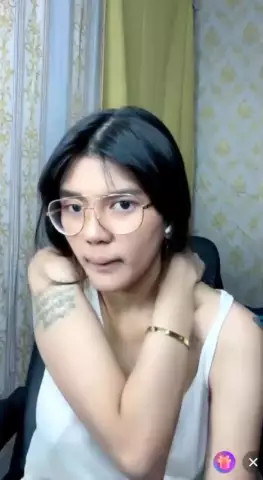 ANGGRAINI HARLOT 01
