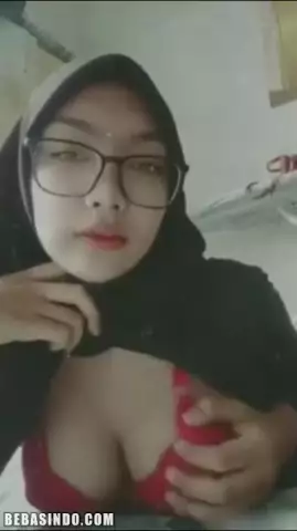 Bokep Indo NADIRA Tobrut Hijab Hitam Ukhti Cantik