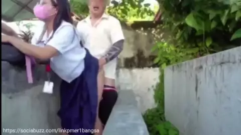 SEBELUM PLNG KE RMH WIK² DULU SAMA OM DI BELAKANG SKLH