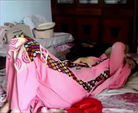 Muslim girl fuck in home