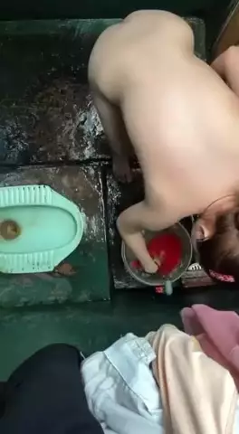Intip saudara mandi