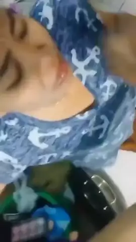 SUGUHIN PEJU KE IBU TIRI